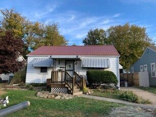 Copper penny rib-panel metal roof on a Columbus Ohio home